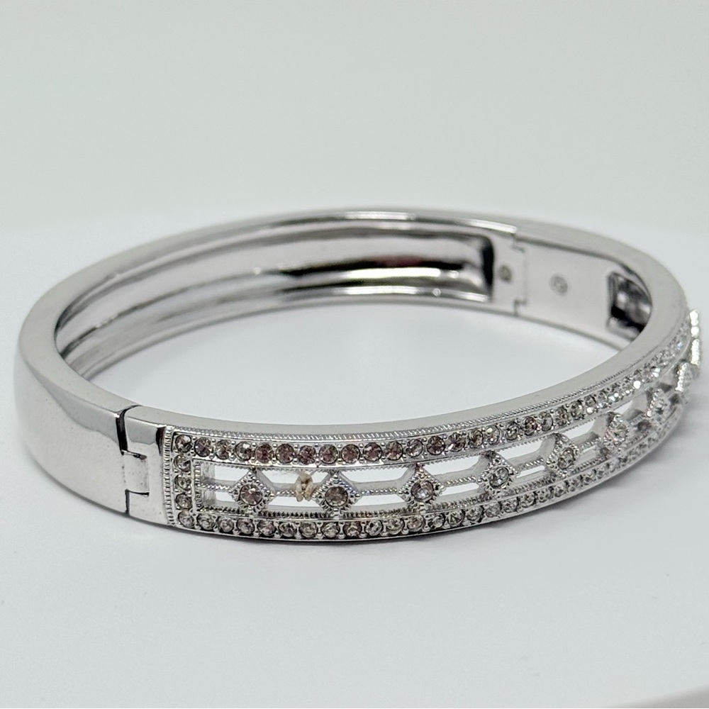 Nadri Silver Tone Crystal Hinged Bangle Bracelet Art Deco Openwork Pavé - Picture 7 of 16